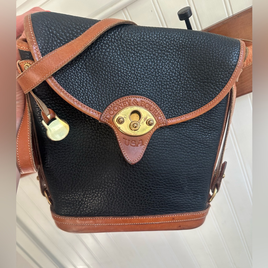 Dooney & Bourke Black + Tan Leather Crossbody Purse | Vintage | Quiet Luxury